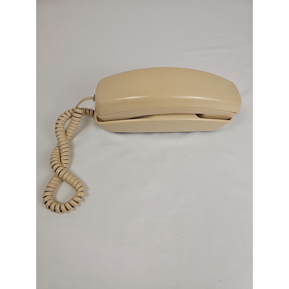 Vintage Radio Shack Tan Push Button Wall/Desk Telephone Model 43-586